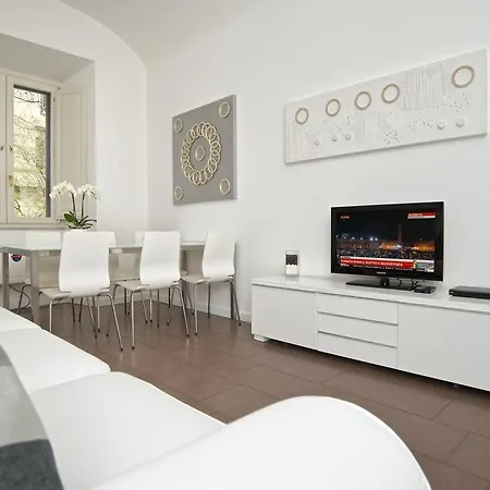 Germanico Maxi Apartament *